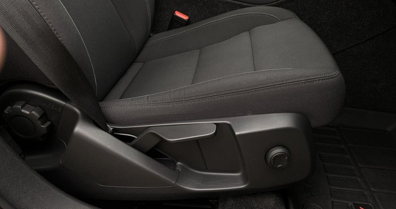 Volvo XC 40 cena 129900 przebieg: 72000, rok produkcji 2021 z Szczytno małe 326